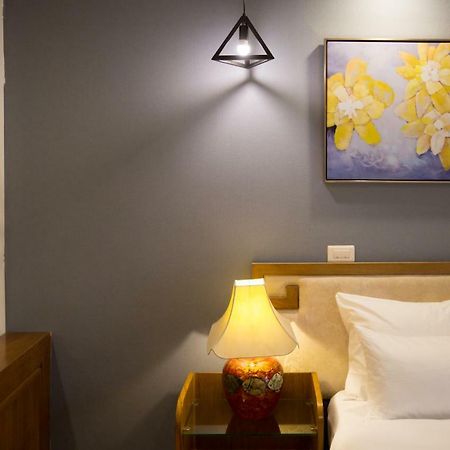 Aquamarine Hotel & Travel Hanoï Extérieur photo