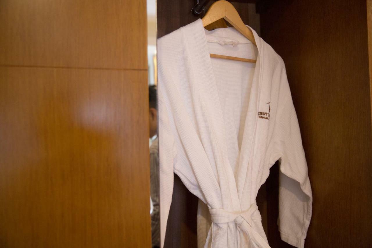 Aquamarine Hotel & Travel Hanoï Extérieur photo